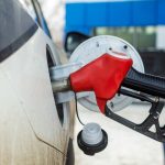 Carburanţii, mai ieftini cu un leu, temporar. Când se vor scumpi iar